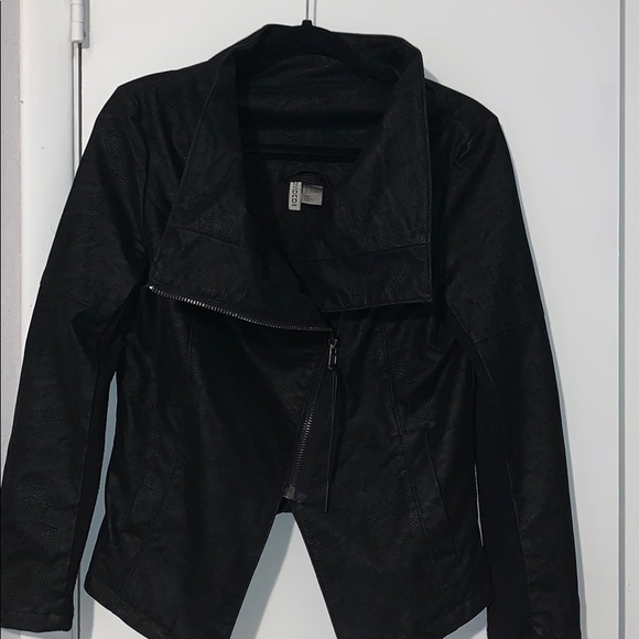 Black jacket - Picture 2 of 2